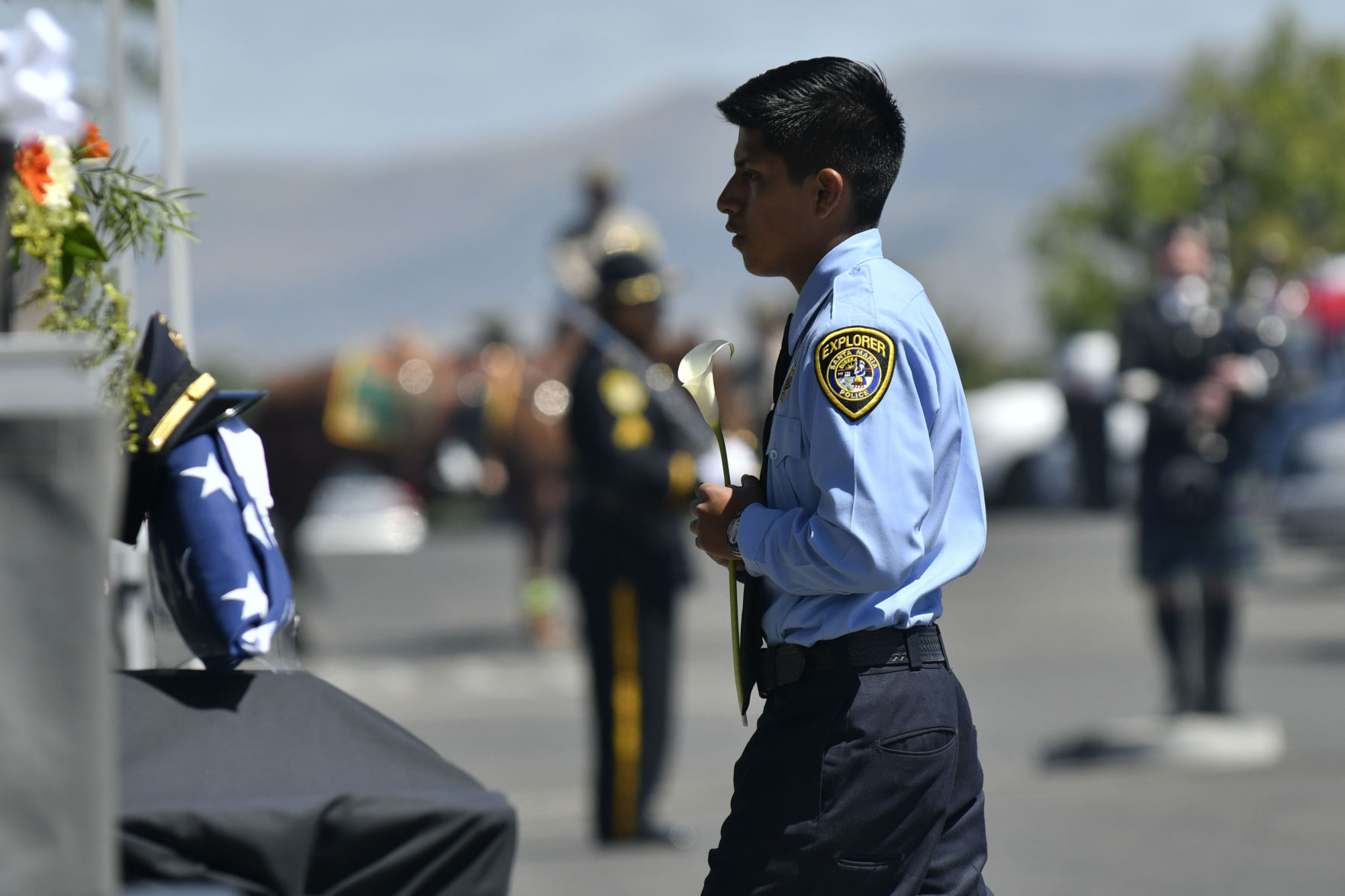 051618 Police memorial 11.jpg